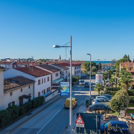 Apartment Complex Iris Poreč Exteriör bild