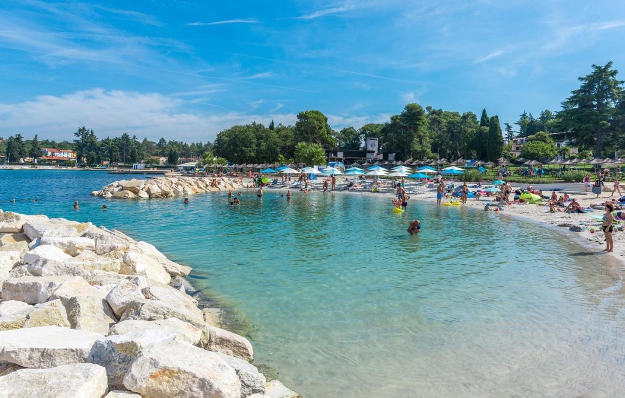 Apartment Complex Iris Poreč Exteriör bild