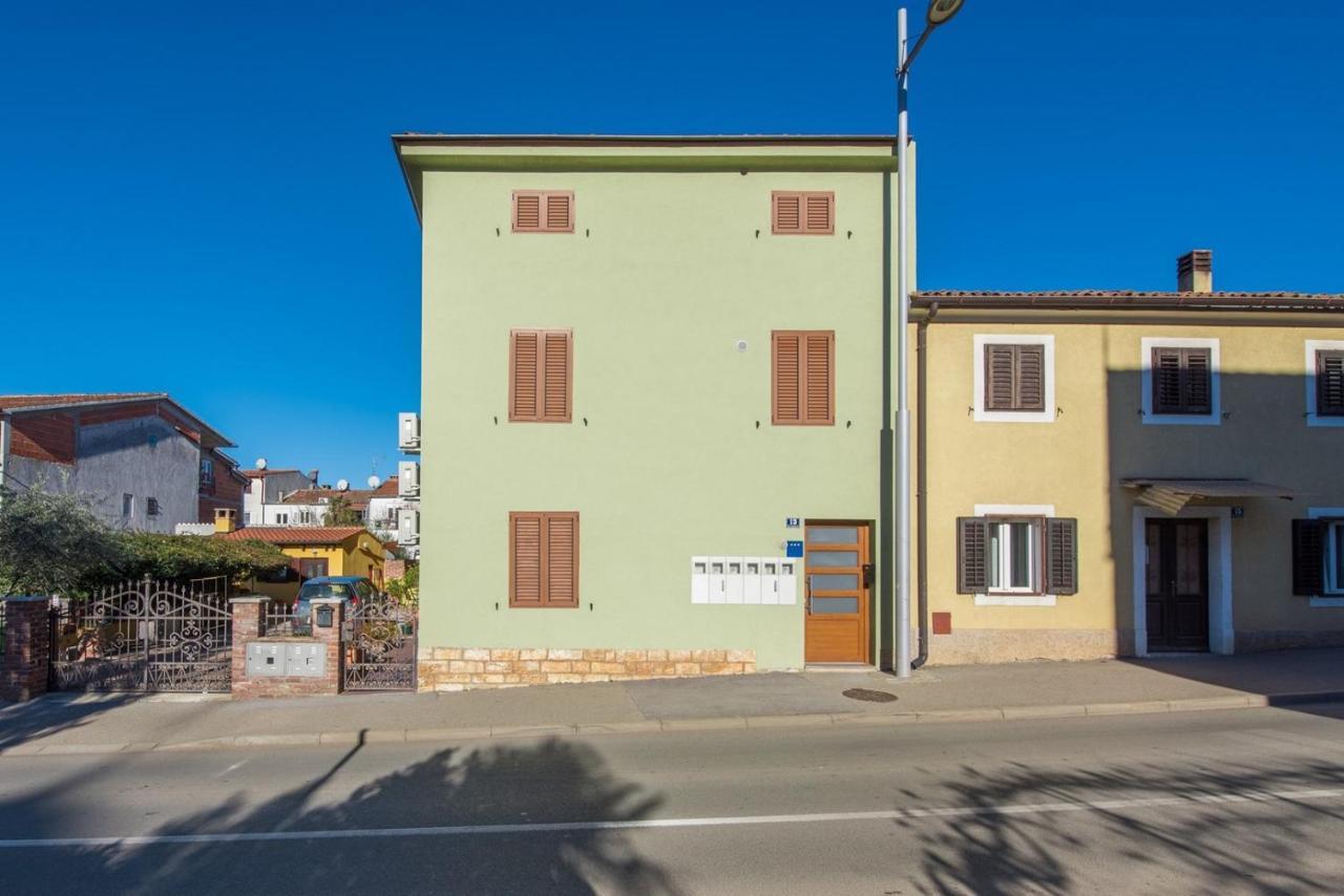 Apartment Complex Iris Poreč Exteriör bild